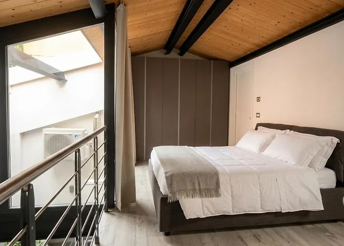Apartment Il Cavedio Bright Design Loft Near Station & Fair Bologna